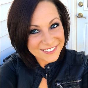 Meet your Posher, Jena